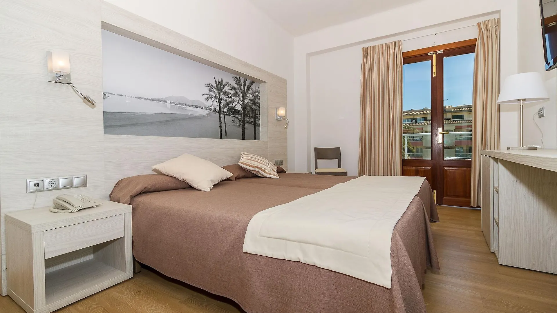 ****  Eix Alcudia Hotel Adults Only Port de Alcudia  Spanje