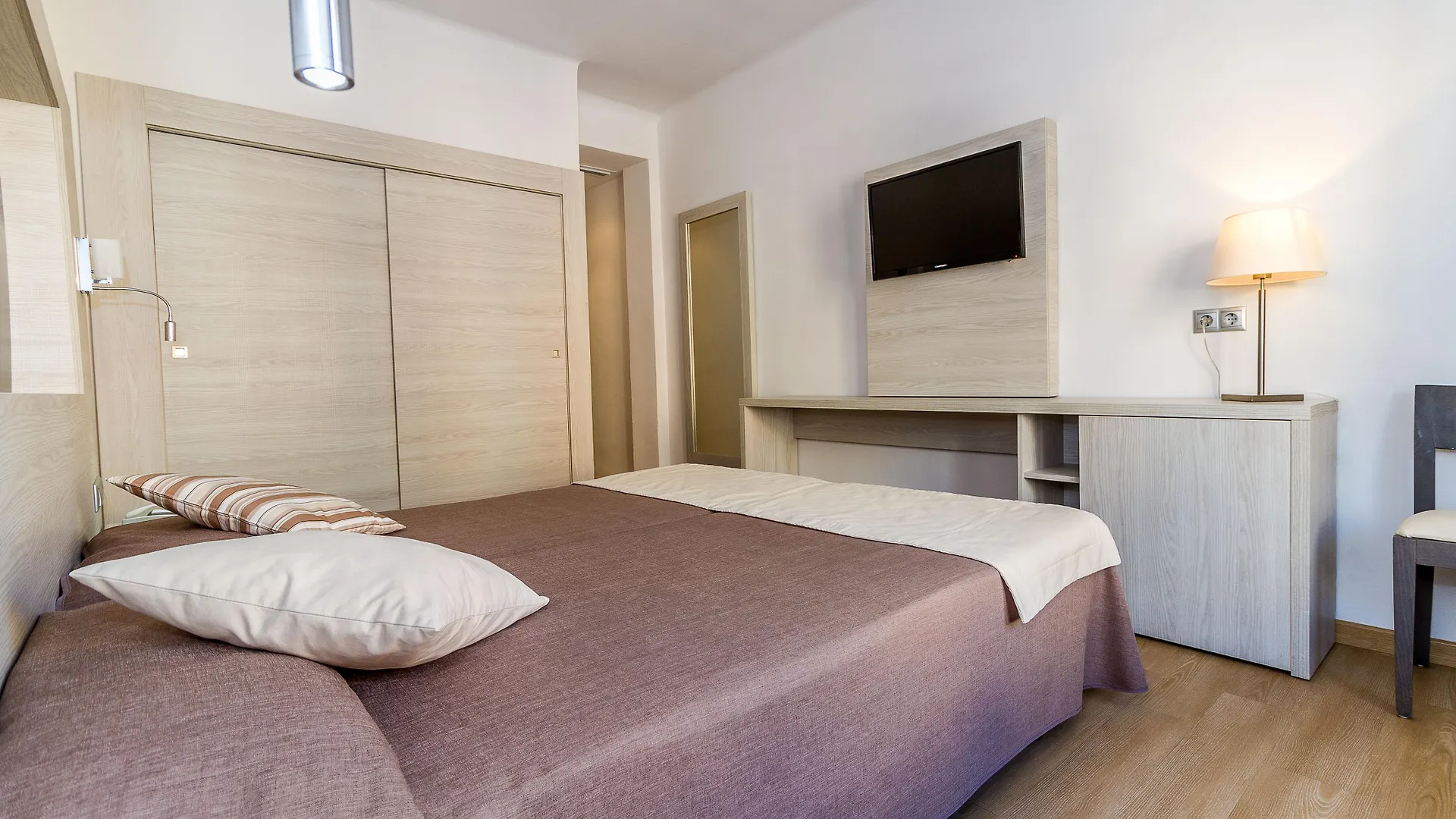 Eix Alcudia Hotel Adults Only Port de Alcudia  Port de Alcudia (Mallorca)